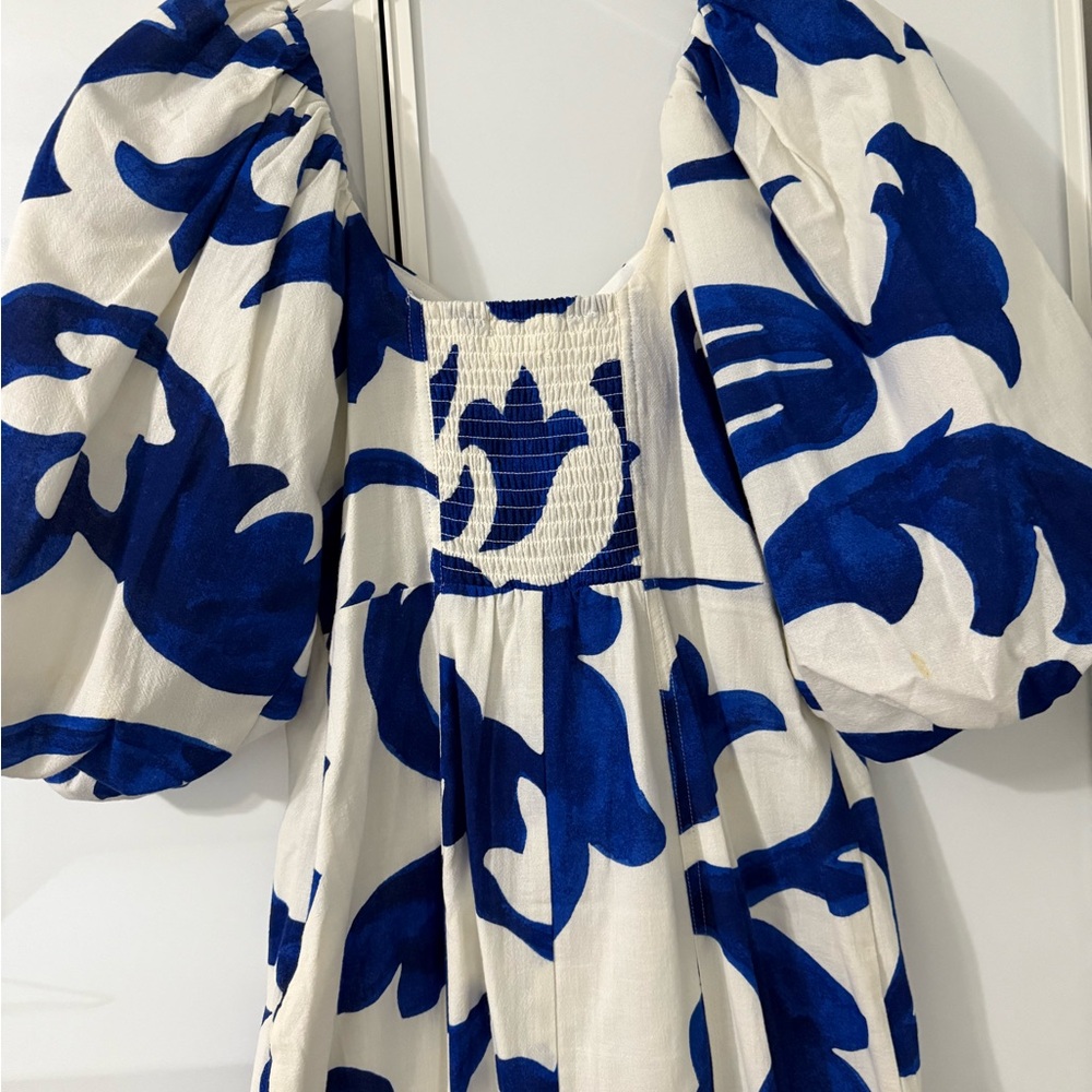 H&M Elegant Blue and White Floral Dress Puffy Balloon Sleeve - Picture 5 of 8